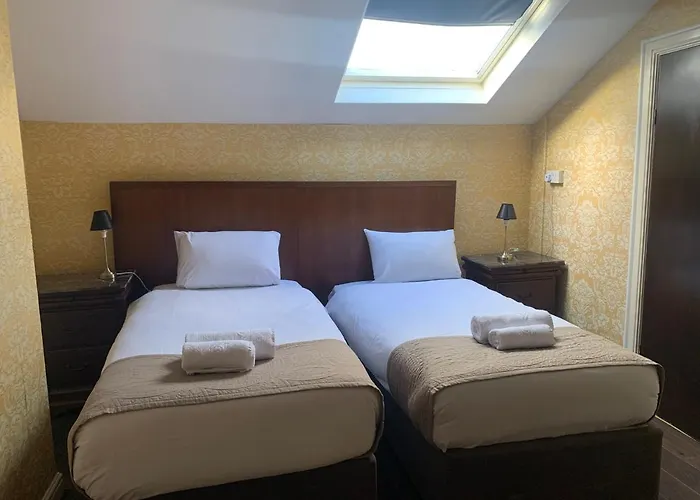 Beech Mount Hotel - Free Parking